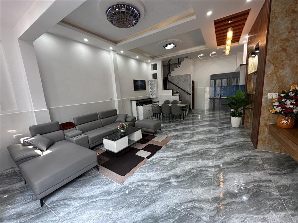 Trệt 2 lầu 51,4m2 đất 110,9m2 sàn, 5,7 tỷ.