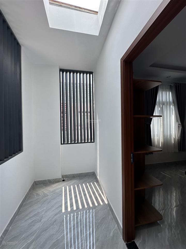 Trệt 2 lầu 51,4m2 đất 110,9m2 sàn, 5,7 tỷ.