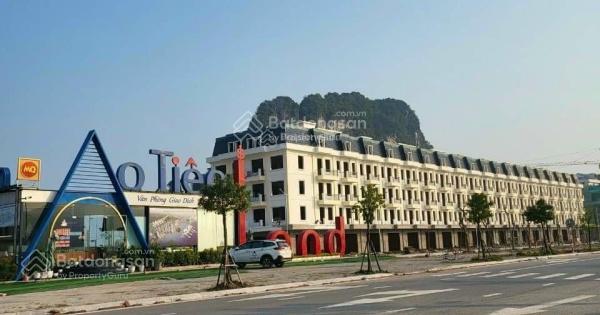 Bán shophouse đại lộ 58m vân đồn, cảng quốc tế ao tiên, dt 120,78m2 xây 5 tầng, sổ đỏ giá 9,6 tỷ