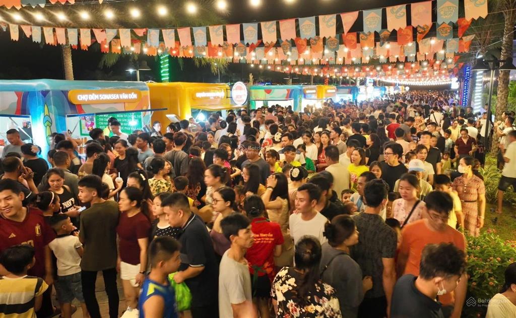 Liền kề view biển trục orchard 24m sonasea, đối diện khách sạn, dt 95m2, sổ đỏ, giá 8,2 tỷ cả xây
