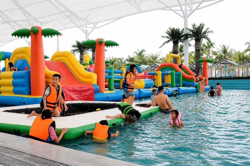 Bán đất sát biển, đối diện chung cư 30 tầng, dt 90m², bắc, đường 17,5m, giá bán 2,2 tỷ