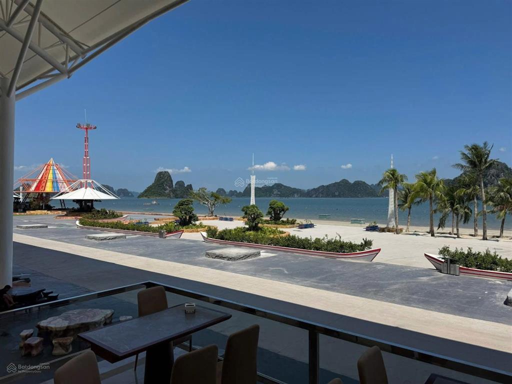 Bán đất sát biển, đối diện chung cư 30 tầng, dt 90m², bắc, đường 17,5m, giá bán 2,2 tỷ