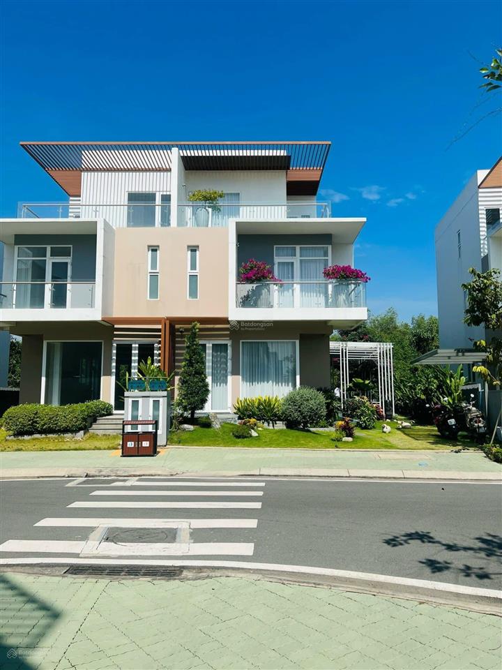 Cho thuê nhà phố dragon village giá 5 triệu.  0938 985 ***