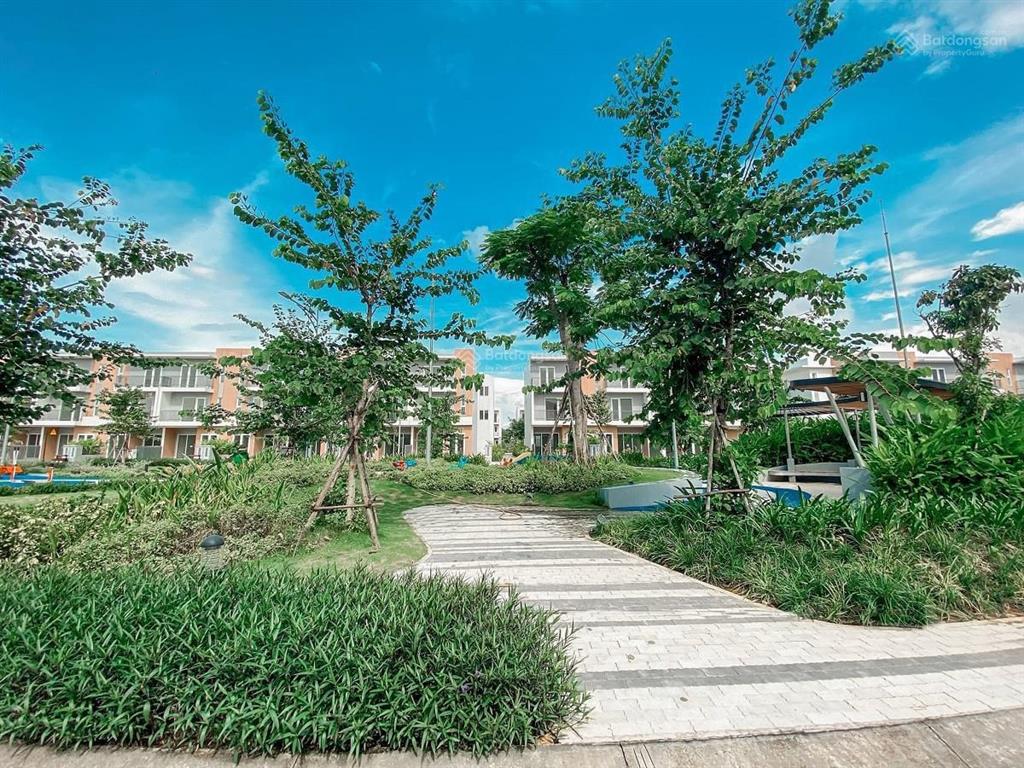 Cho thuê nhà phố dragon village giá 5 triệu.  0938 985 ***