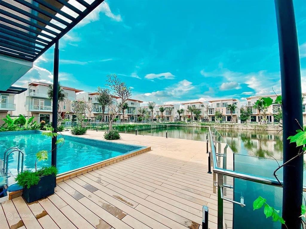 Cho thuê nhà phố dragon village giá 5 triệu.  0938 985 ***