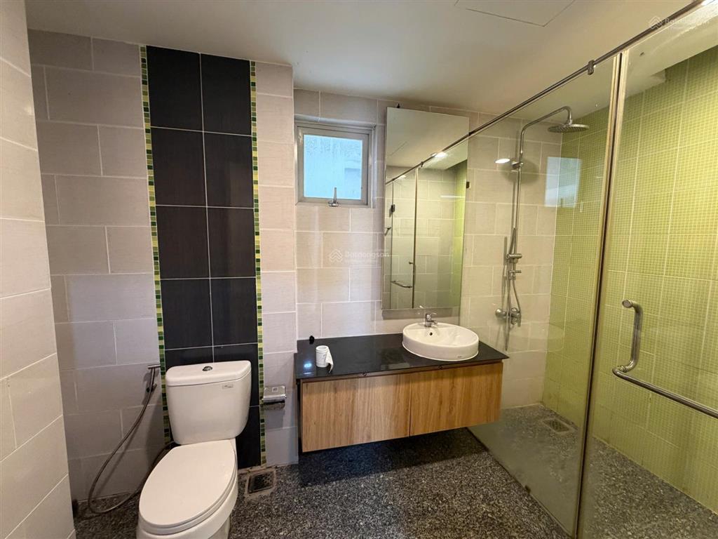 Chính chủ cho thuê 122m² 3pn 2wc dragon hill, nhà mới, giá 13tr.  0938 985 ***