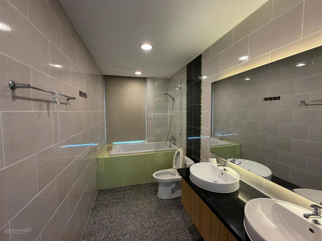 Chính chủ cho thuê 122m² 3pn 2wc dragon hill, nhà mới, giá 13tr.  0938 985 ***