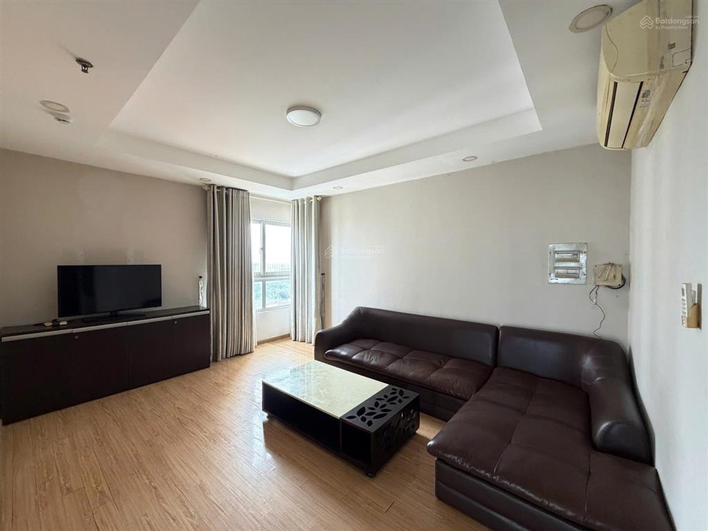 Cho thuê 3pn 2wc 122m² giá 14 triệu ở ngay dragon hill.  0938 985 ***