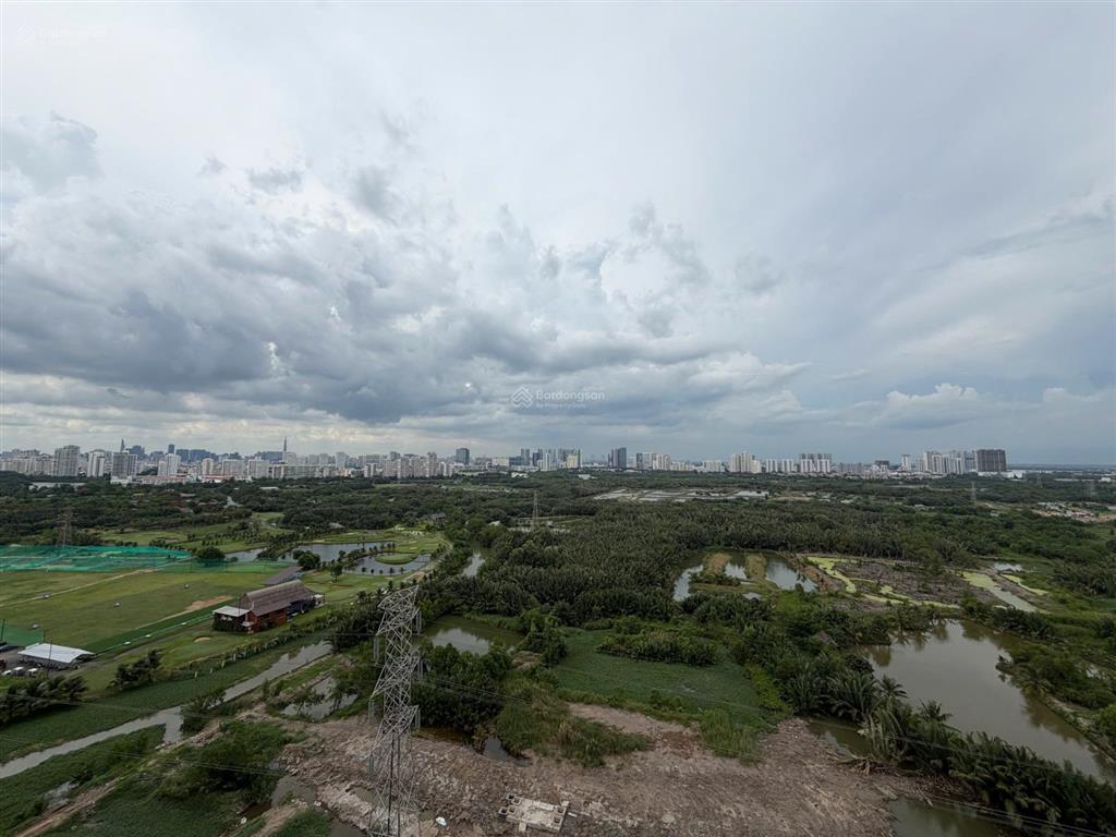 Cho thuê 3pn 2wc 122m² giá 14 triệu ở ngay dragon hill.  0938 985 ***