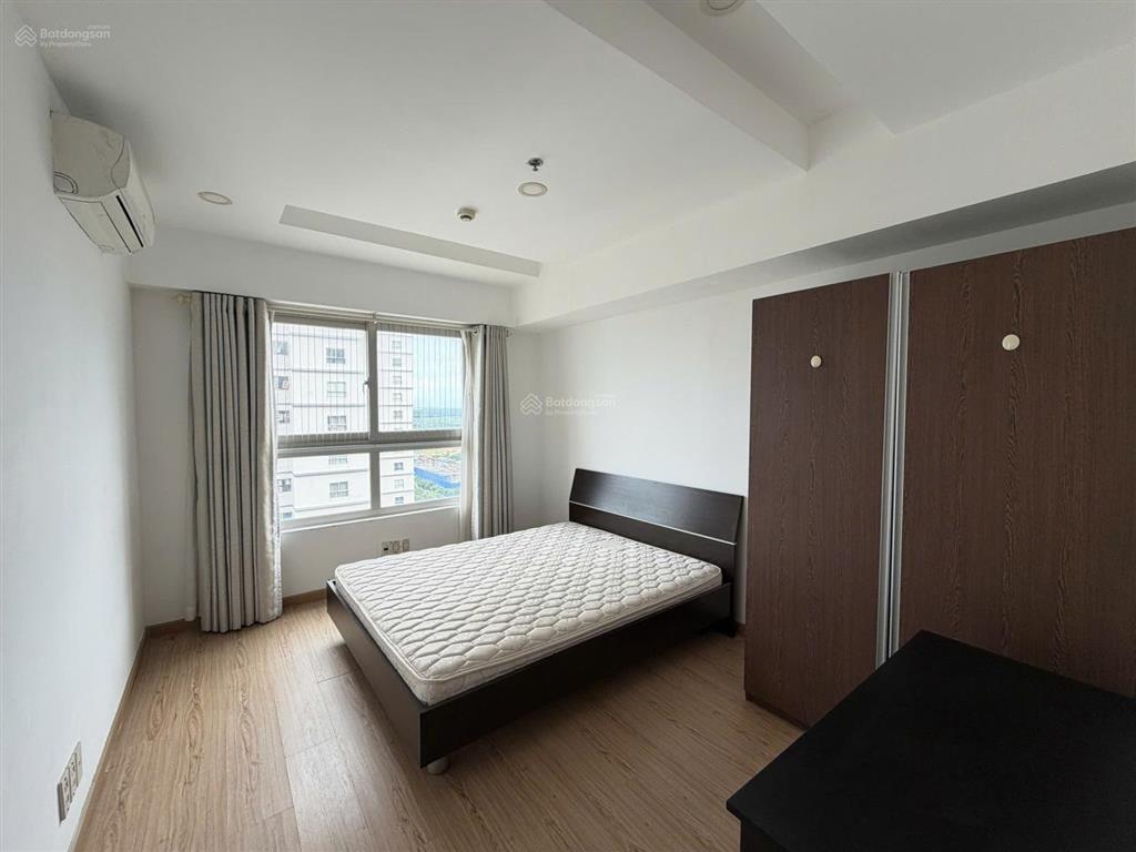 Cho thuê 3pn 2wc 122m² giá 14 triệu ở ngay dragon hill.  0938 985 ***