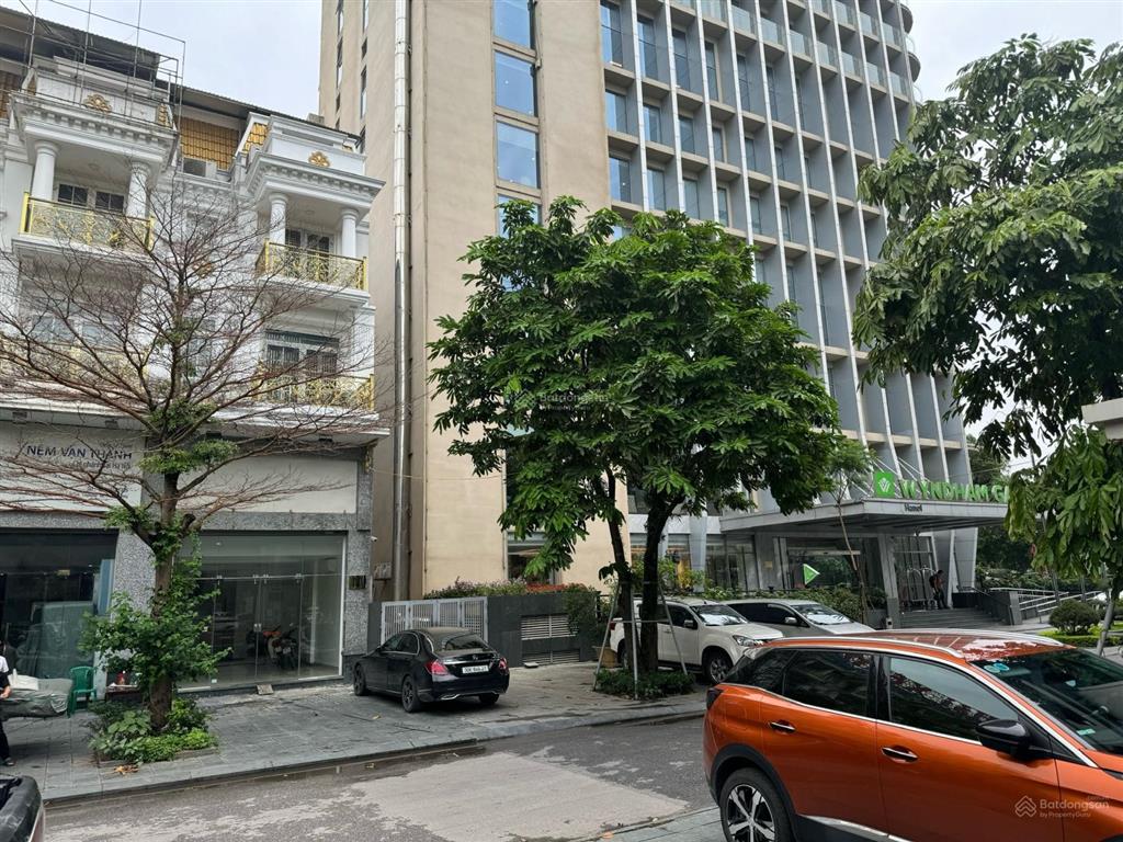 Chính chủ cho thuê nhà 5 tầng, mặt đường tố hữu, đỗ được nhiều ô tô, thuận tiện kinh doanh lâu dài