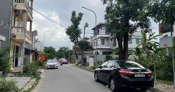 Bán đất tại anh dũng 8, sổ đỏ chính chủ 180m2. 40 triệu / m2( thương lượng)