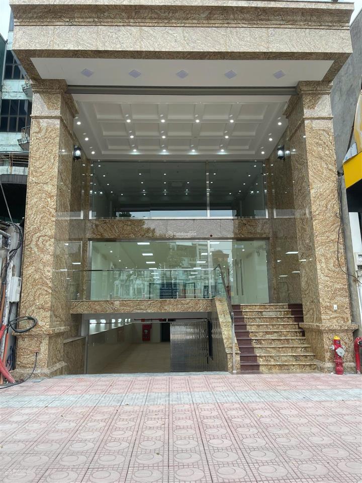 Cho thuê nhanh tòa nhà đẹp mặt phố trương công giai 80m2 x 8 tầng nhà mới xd