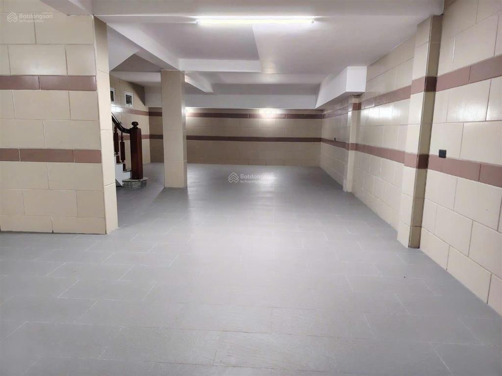 Cho thuê nhà mặt phố ngay đường trung kính, yên hòa, hà nội