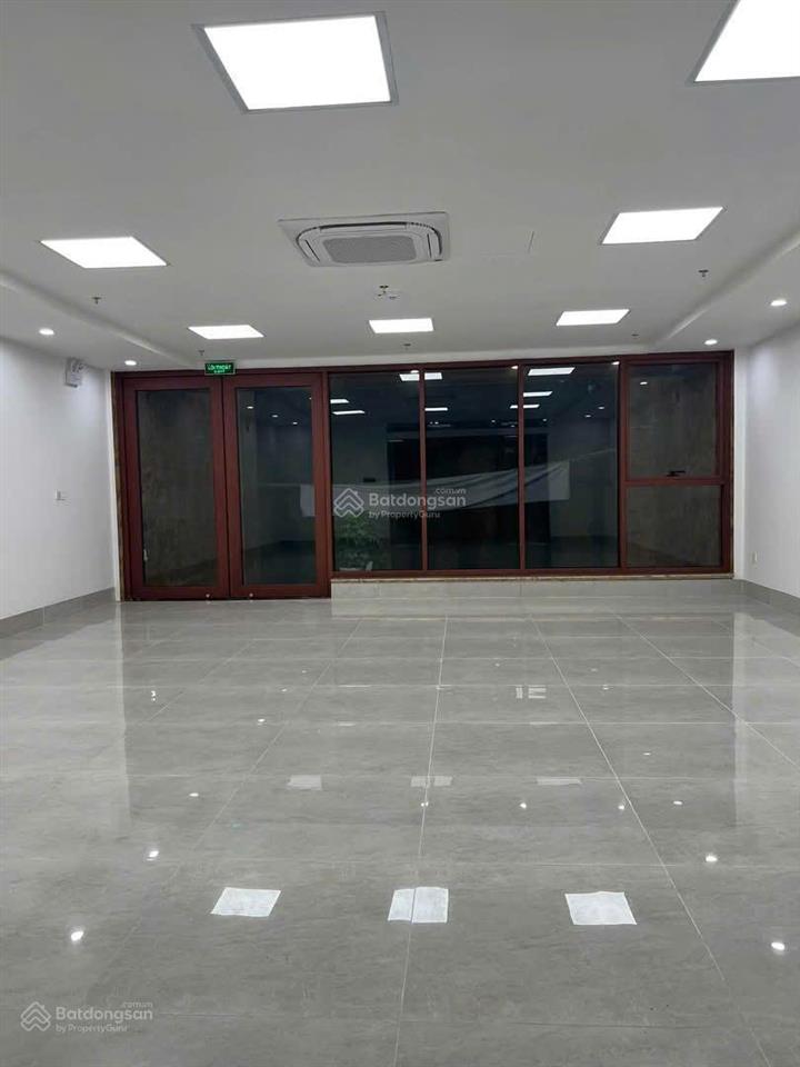 Cho thuê nhà mặt phố huỳnh thúc kháng căn góc (3 mặt thoáng), đống đa hà nội