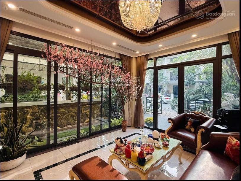 Cho thuê biệt thự nhà vườn mặt phố mễ trì, nam từ liêm, hà nội