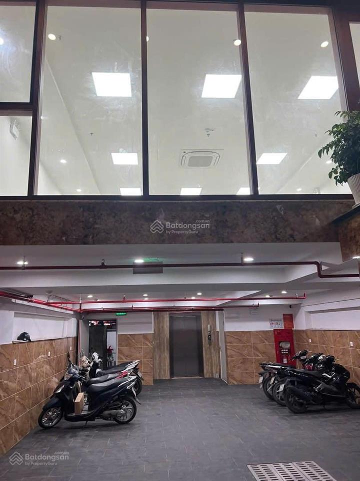 Cho thuê nhà phố căn góc phố tôn thất thuyết, cầu giấy, hà nội