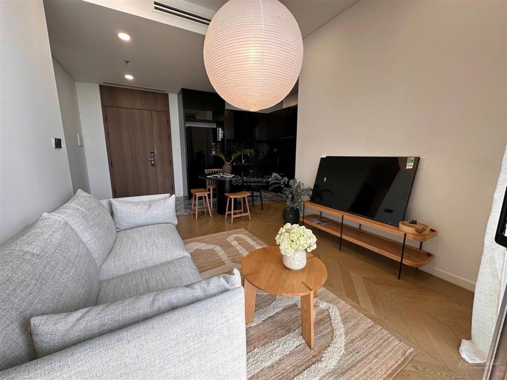Cho thuê căn hộ 2pn view sông lumiere riverside giá 38tr/tháng, sẵn trống xem nhà.  0902 896 ***