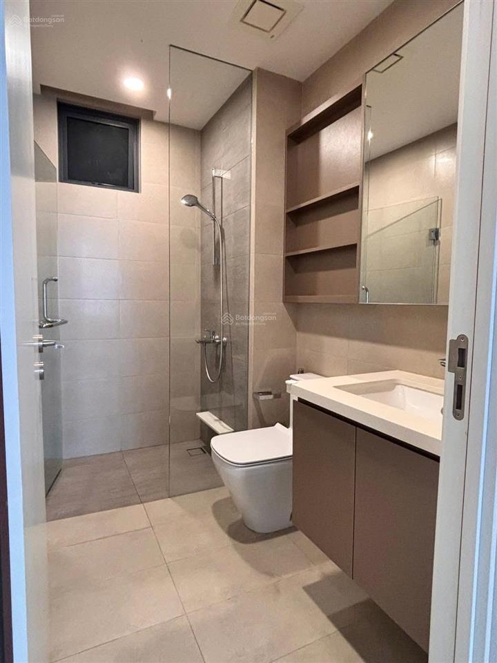 Chính chủ bán nhanh căn hộ 2pn q2 thảo điền giá 9.5 tỷ đầy đủ nội thất.  0902 896 ***