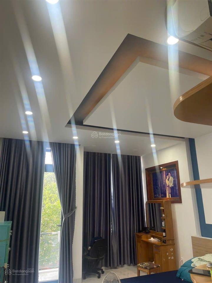 Nhà đẹp tự xây để ở mặt tiền đường trần anh tông, nay ông anh cần tiền giải quyết nhanh! chỉ 9 tỷ 5