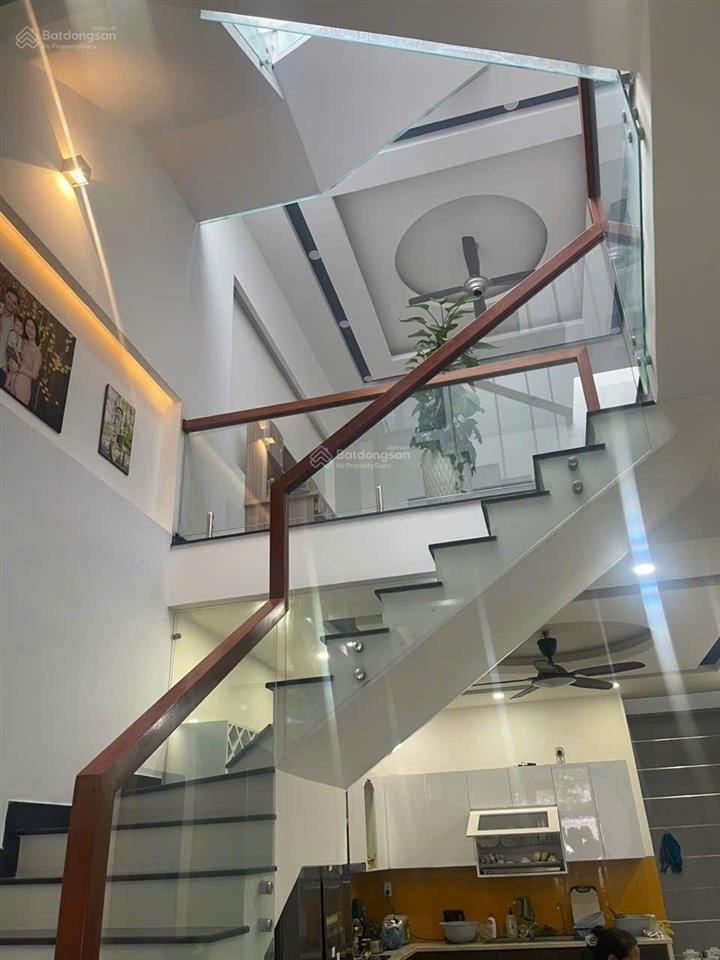 Nhà đẹp tự xây để ở mặt tiền đường trần anh tông, nay ông anh cần tiền giải quyết nhanh! chỉ 9 tỷ 5