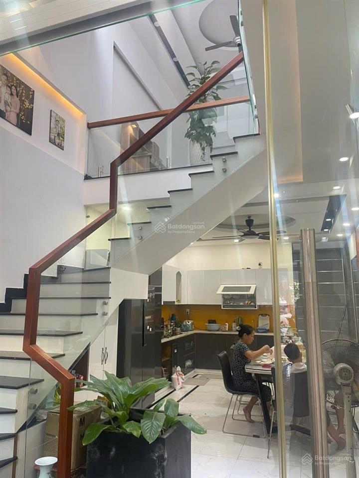 Nhà đẹp tự xây để ở mặt tiền đường trần anh tông, nay ông anh cần tiền giải quyết nhanh! chỉ 9 tỷ 5