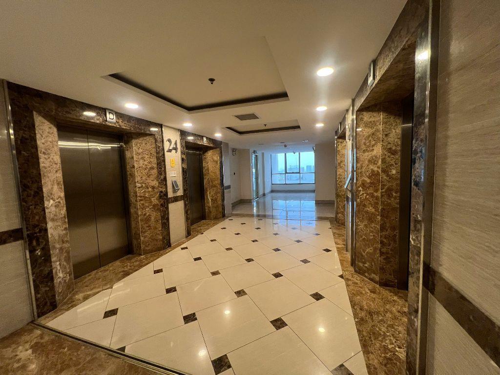 Bán căn hộ chung cư Thăng Long Number One, căn góc 173m2, tầng trung, đầy đủ nội thất cao cấp, sổ đỏ chính chủ 