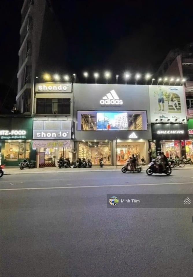 Cho thuê nhà mặt tiền 205 207 hai bà trưng, phường võ thị sáu, quận 3
