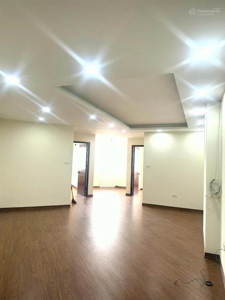 Bán căn hộ cc ct1 thạch bàn, 4,09 tỷ, 75m2, 2pn, 2wc, view đẹp