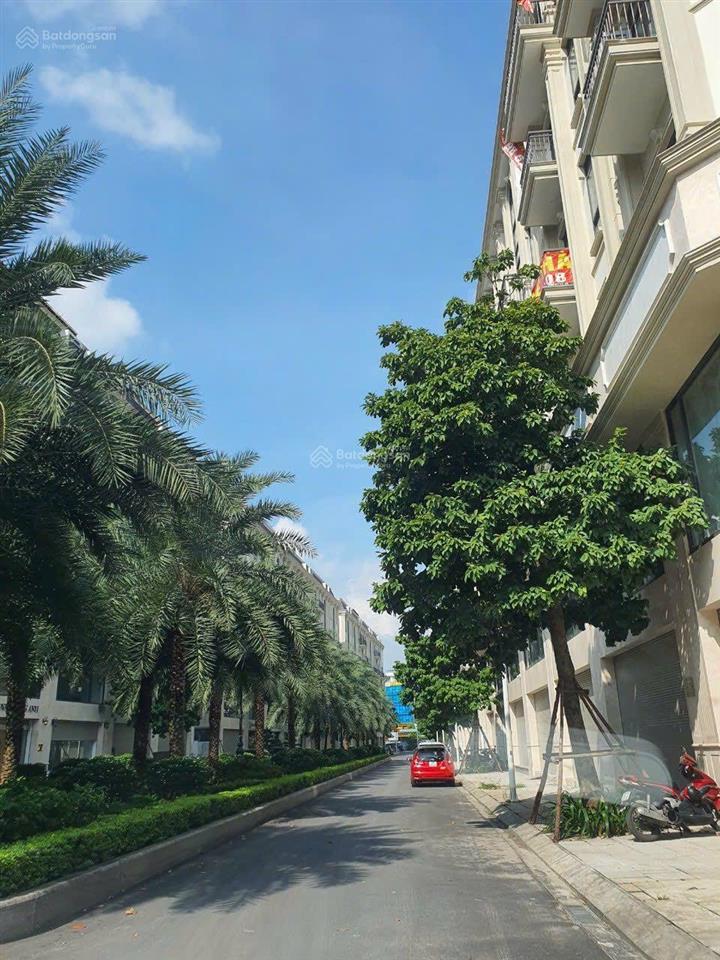 Cần bán gấp căn him lam vạn phúc 91m2 vị trí đẹp không lỗi lầm nhỉnh 27 tỷ.  0963 689 ***