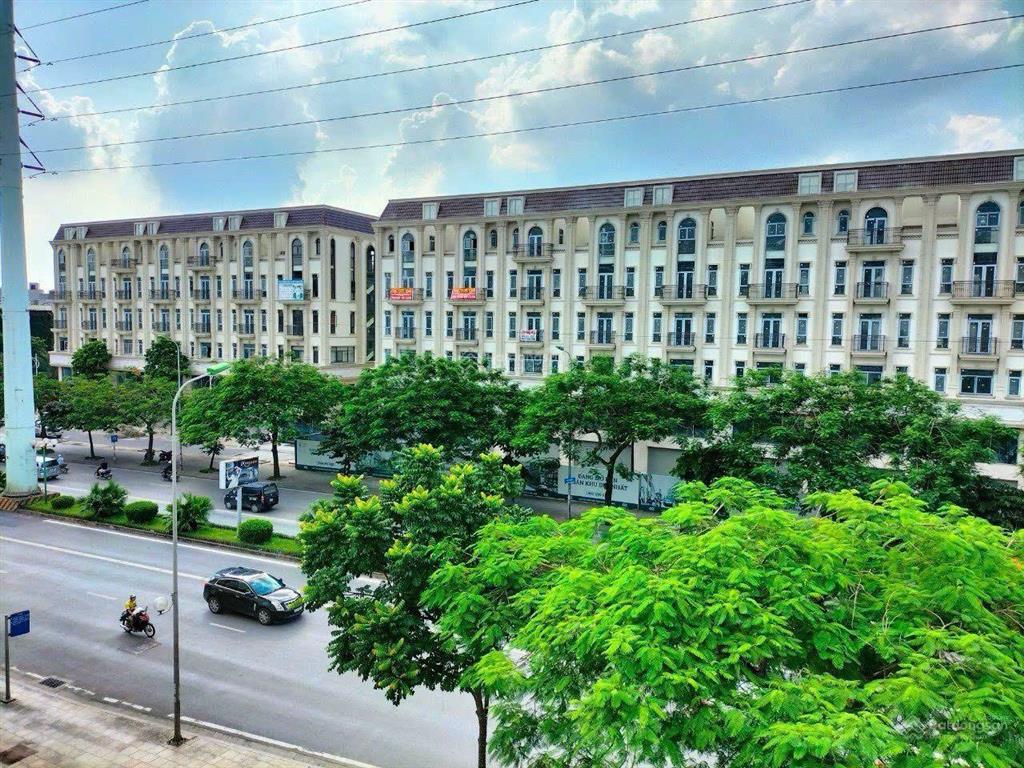 Cần bán gấp căn him lam vạn phúc 91m2 vị trí đẹp không lỗi lầm nhỉnh 27 tỷ.  0963 689 ***