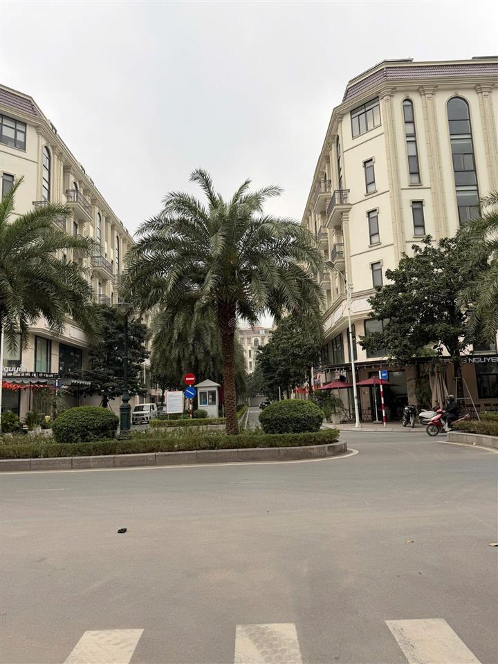 Chính chủ bán 91 m2 7 tầng vị trí đẹp, giá nhỉnh 30 tỷ  0963 689 ***