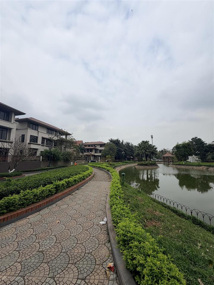 Bán gấp trong tháng lk an hưng hoàn thiện cực đẹp có thang máy giá 21 tỷ.  0963 689 ***