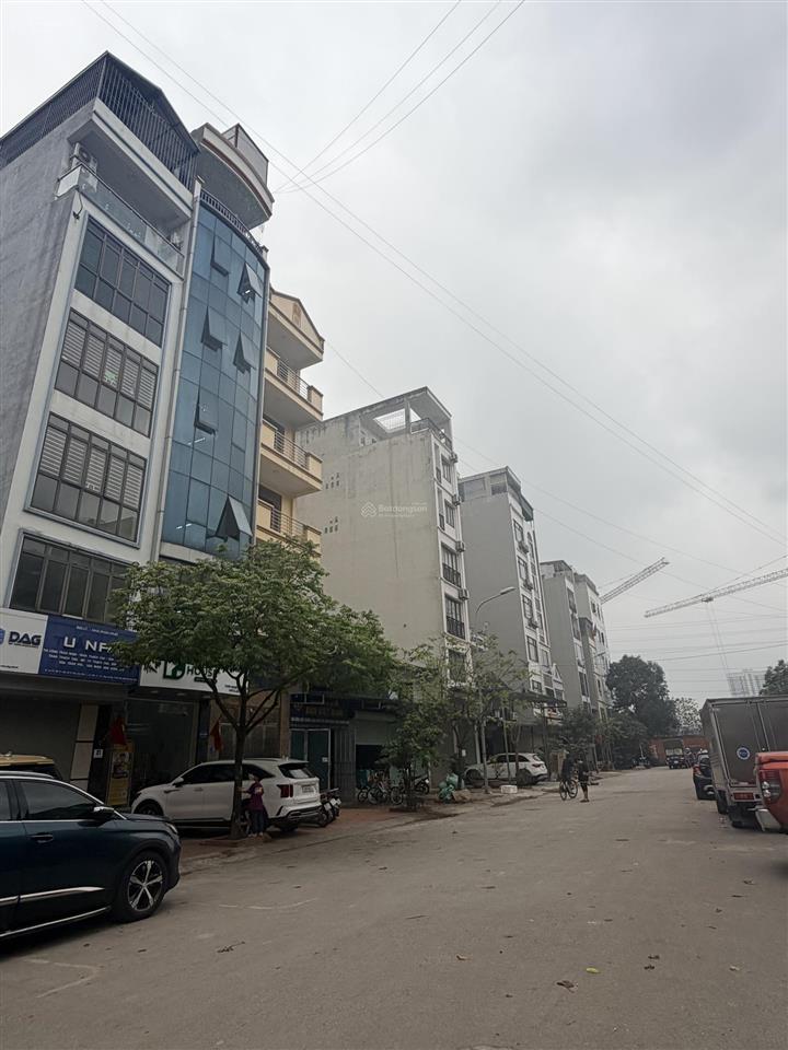 Chủ cần bán gấp ngộp bank liền kề văn khê giảm chào 2tỷ giá chỉ 18tỷ.  0963 689 ***