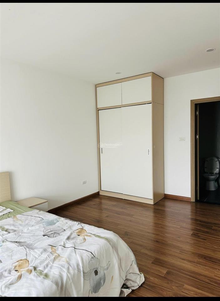 Bán căn 3 ngủ giá 6 tỷ samsora tối ưu phòng khách rộng ánh sáng tự nhiên.  0963 689 ***