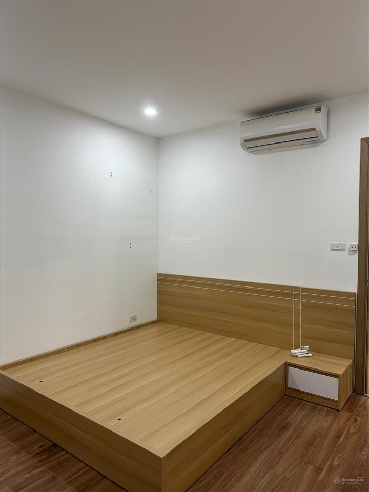 Bán căn 3 ngủ giá 6 tỷ samsora tối ưu phòng khách rộng ánh sáng tự nhiên.  0963 689 ***