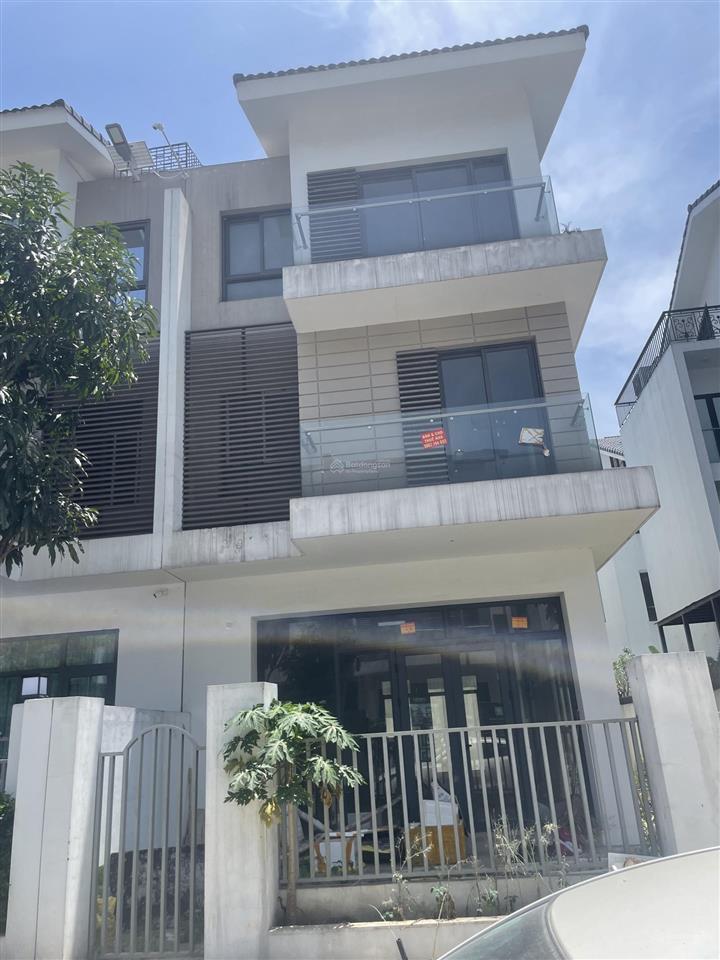 Bán gấp căn biệt thự an vượng giá 36 tỷ view nội khu rẻ nhất thị trường 180m2 .  0963 689 ***