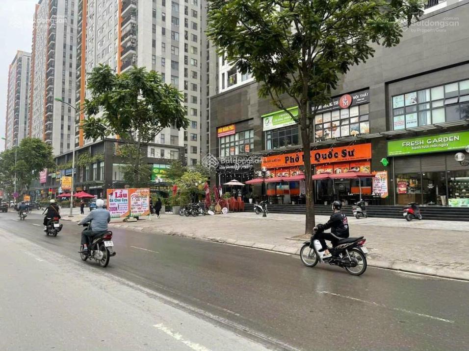 Bán gấp liền kề góc la casta văn phú hai mặt nhinh 22 tỷ.  0963 689 ***