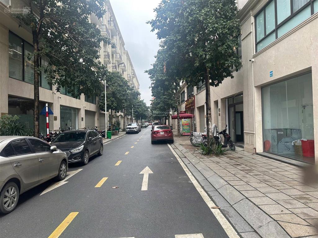 Bán căn liền kề him lam vạn phúc 91m2 đường 12m, 27 tỷ.  0963 689 ***