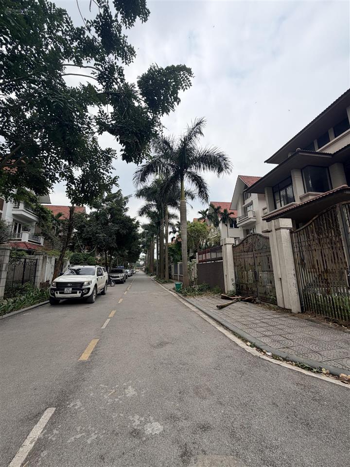 Bán liền kề an hưng hoàn thiện giá tốt, 82,5m² ngay hồ giá 19,5 tỷ.  0963 689 ***