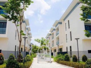 Bán gấp biệt thự an quý 198m² giá 38,5 tỷ rẻ nhất thị trường mặt sau có vườn hoa.  0963 689 ***