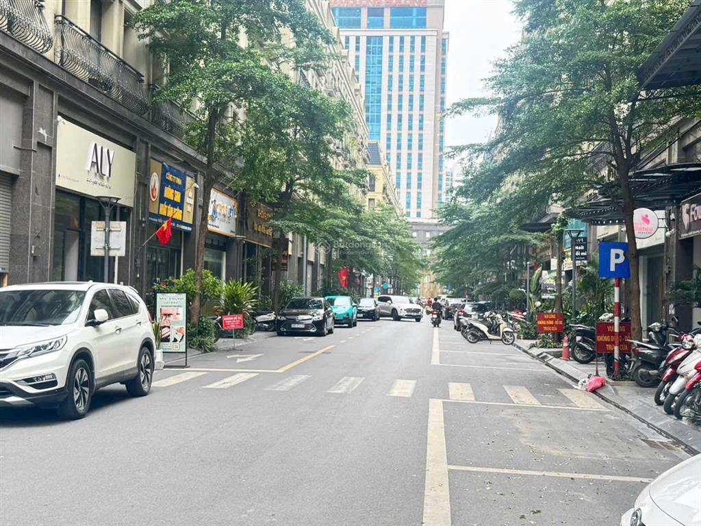 Bán gấp căn liền kề an hưng giá 23 tỷ, đường 14m vị trí kinh doanh rất tốt.  e 0963 689 ***