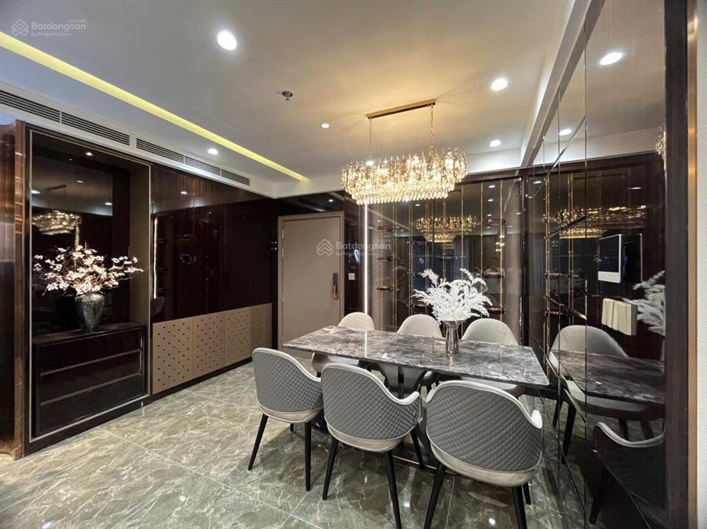 Cần bán căn kepler 65,5m2 vuông văn 2pn 2vs tiện nghi đầy đủ 6tỷ. cc 0963 689 ***