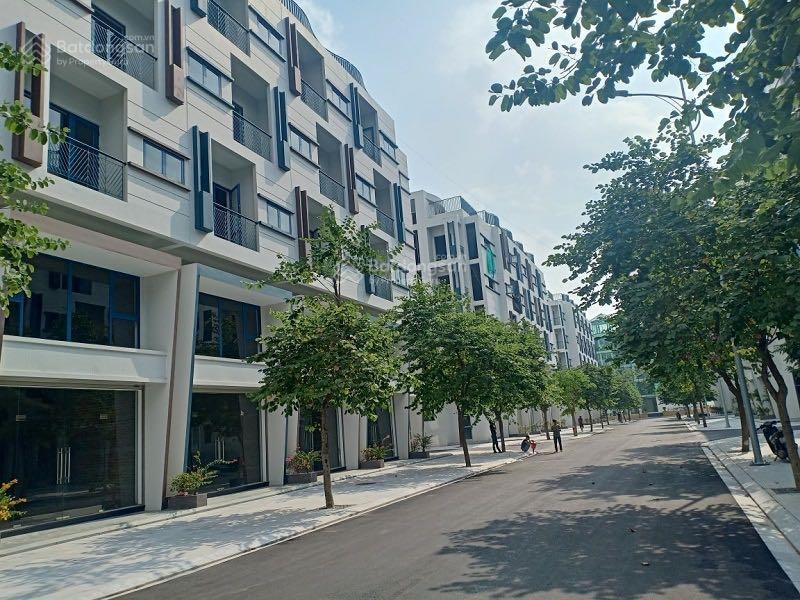 Bán gấp căn hoàn thiện galaxy tsq ngân hà vạn phúc có thể kinh doanh quá đẹp.  0963 689 ***