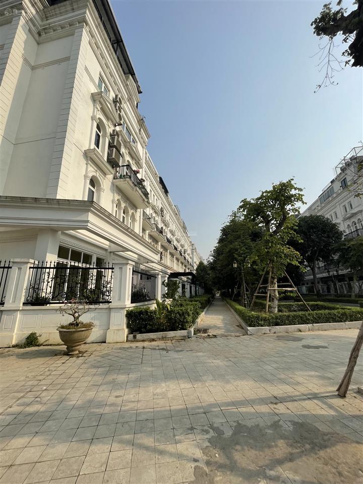 Bán gấp liền kề hoàn thiện thang máy 96m2 louis city đại mỗ bán nhanh có sổ 24,5 tỷ.  0963 689 ***