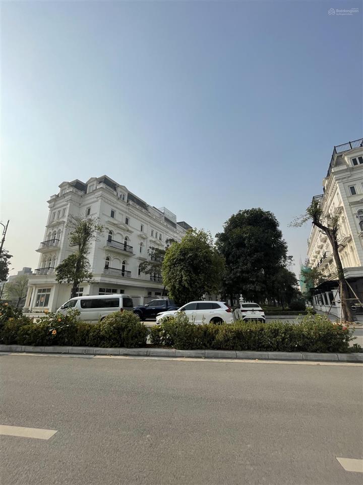 Bán gấp liền kề hoàn thiện thang máy 96m2 louis city đại mỗ bán nhanh có sổ 24,5 tỷ.  0963 689 ***