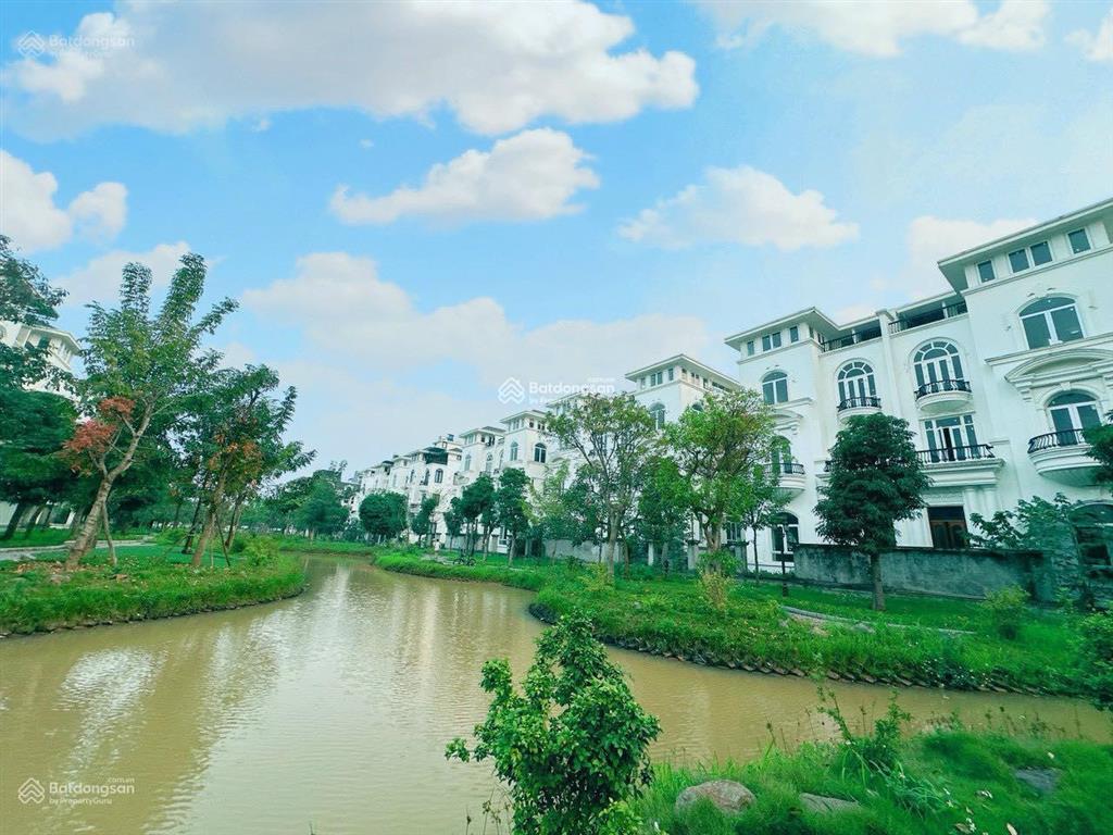 Bán gấp liền kề hoàn thiện thang máy 96m2 louis city đại mỗ bán nhanh có sổ 24,5 tỷ.  0963 689 ***