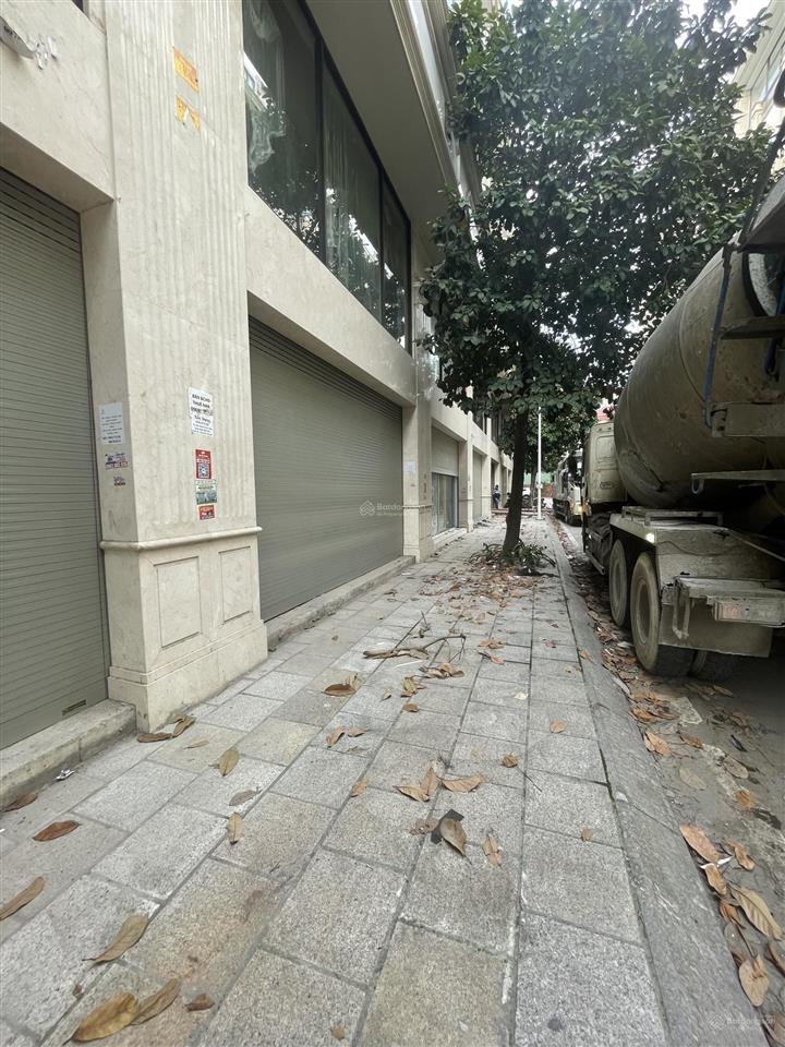Bán giá cực tốt him lam vạn phúc cho thuê 50tr/tháng. giá nhỉnh 27 tỷ.  0963 689 ***