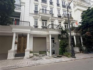Chính chủ gửi bán căn liền kề louis giá cực tốt có sổ đỏ giá rẻ 24,5 tỷ.  0963 689 ***