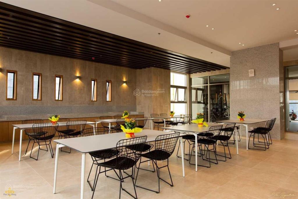 Cần bán căn hộ midtown phú mỹ hưng 2 phòng ngủ, 2wc 91m2 giá 9,2 tỷ.  0906 752 *** e nguyên